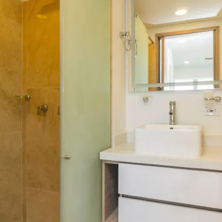Apartamento Cb1424 Comoda Vista Al Mar Crespo Zona Norte *